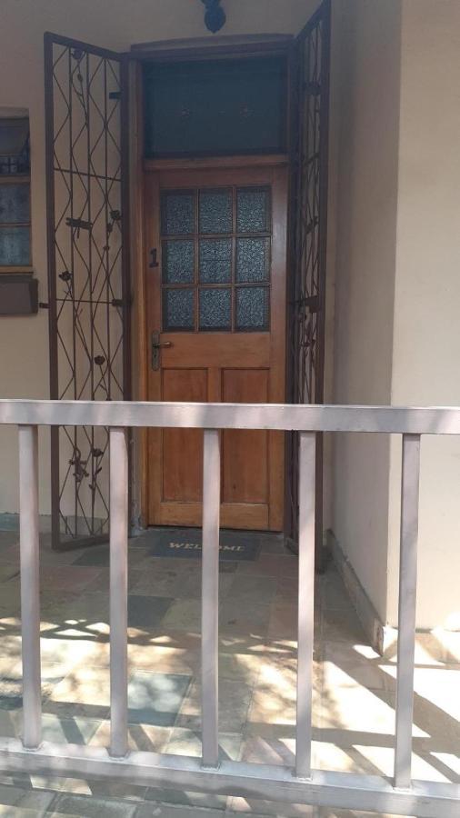 Karl Heyne Guesthouse - Spacious Double Room Rustenburg Exterior foto